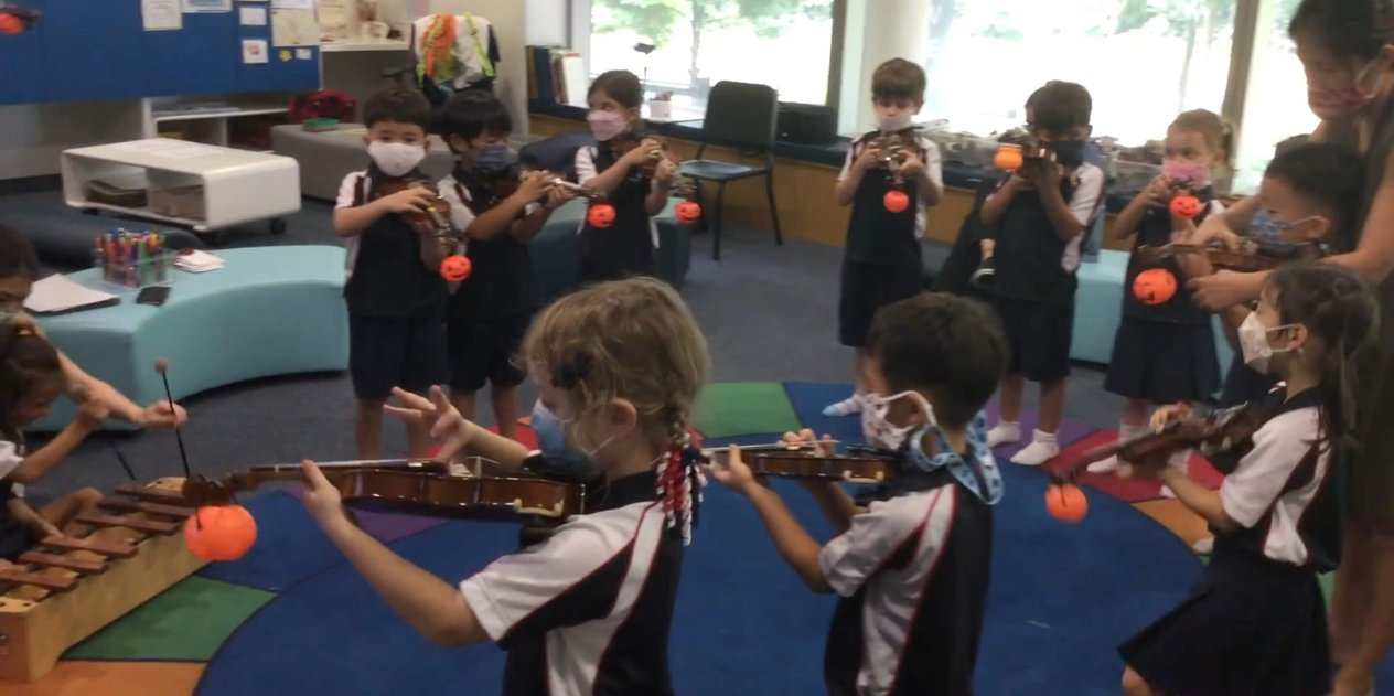 Halloween 2021 ELV ensemble of violinists – spooky Halloween edition