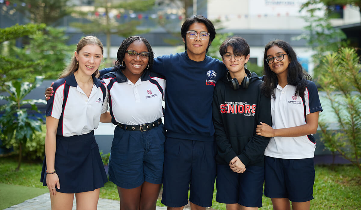 HS-popup-header group of students