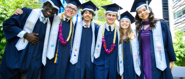 SAIS Grad 25-9042